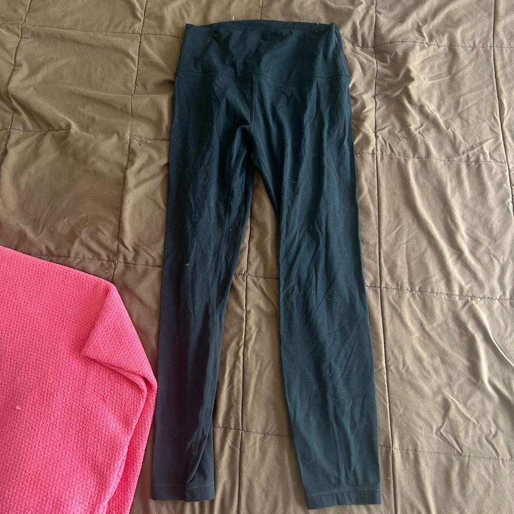 Amazon knockoff lulu Lemmon leggings